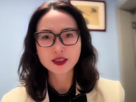 跪着的老师怎么能教出站着的学生?#教育 #教师日常