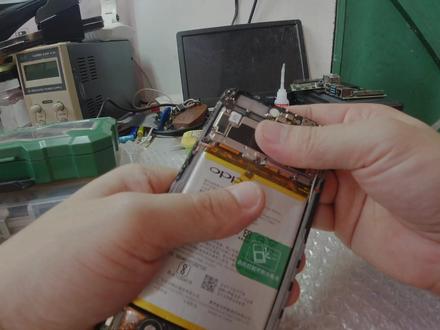 OPPO R11手机…更换屏幕总成?#拆机 #主板 #修手机 #换屏