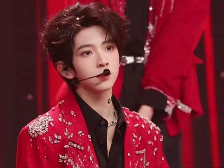 #陈浚铭 《闭嘴跳舞》4k直拍 🍷#帅炸了 #上热搜 #时代峰峻四代