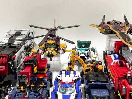 炫卡斗士W 全新七款变形玩具全收集