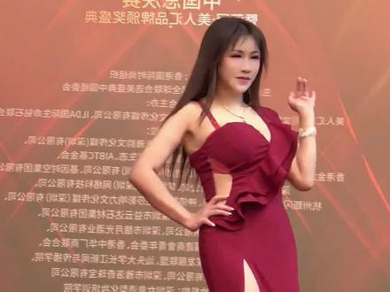 路人镜头看明星是否真摔,章若楠连摔两次,孟子义双膝跪地,沈梦辰看着都疼#影娱热点团 #内容启发搜索 #章若楠 #孟子义 #沈梦辰