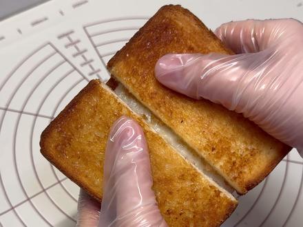 空气炸锅15分钟焦香酥脆蜂蜜黄油脆皮吐司,麻薯奶香软糯 非常好吃,很美味!! #面包 #吐司 #吐司的神仙吃法 #麻薯 #好吃