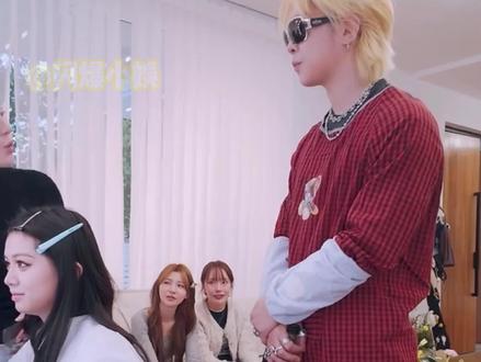 感觉看了一集偷偷藏不住的番外 #赵露思 #马伯骞 #偷偷藏不住