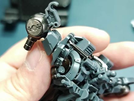 沃尔夫狼王如何避免断件,看过来免得再去补件。#沃尔夫狼王 #拼装模型 #模型 #胶佬 #模型制作