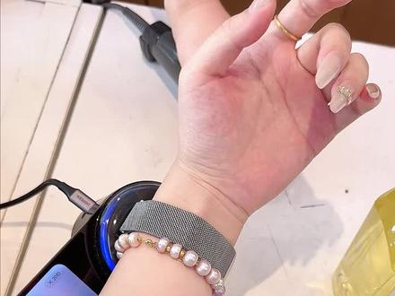 碰一碰!买东西用红米watch6方便省时省力!只要轻轻一贴! #好物推荐#REDMIWatch6#红米W6#碰一碰 #nfc