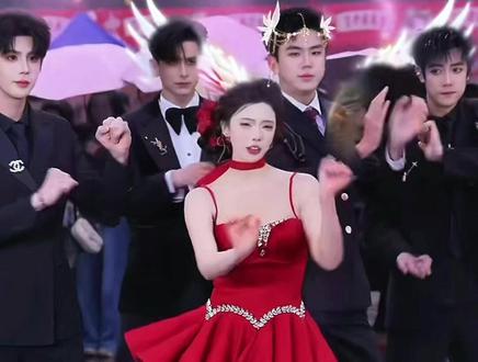 #小龙女带男团 #龙浩天和小龙女 #龙浩天男团银河系A #龙浩天男团鲸渝101 #龙浩天请你回酉阳过年 龙浩天妹妹小龙女带银河系A和鲸渝101跳依赖摇视频。@龙浩天(生活号) @龙浩天妹妹🐰 @A-以太⚡️ @A-安心 ☀️ @A-一凡✨ @A-凡凡💜 @A-夏天天🪽 @A-子敬📧 @A-鬼鬼👻 @A-森森🧚 @A-吉浩🌟 @鲸·峻伊🤍⁹²⁸ @鲸·林不染🔥⁹²⁵ @鲸·顾星予🦋 @鲸·子正☀️ @鲸·战战🌟⁰¹³¹ @鲸·青霄🧸. @鲸·五七🦁 @鲸•阿南 @龙浩天男团·银河系A(团队招优)PGY @龙浩天男团 鲸·渝101(备用号)