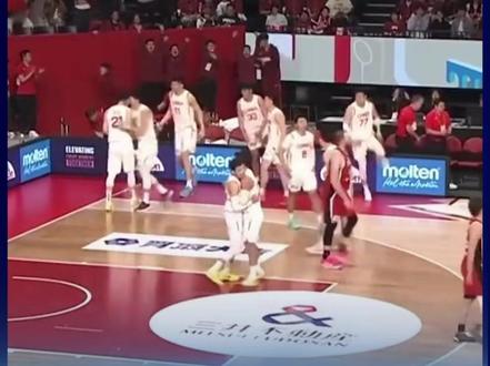 2月26日,在日本冲绳举行的2027年国际篮联篮球世界杯亚洲区预选赛第一阶段B组比赛中,中国队战胜日本队,继续加油!(来源:新华网)