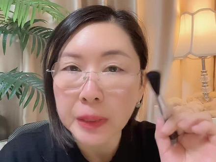 让豆包成为你的金融分析师!赶快收藏!#豆包#Ai#跟着大光用Ai升级#流量玩家#Ai内容@大光亲妹妹-Ai升级 @大光真的很正常