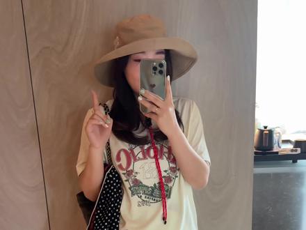 一条你穿上一定会爱上的牛仔裤👖
#裤子分享 #牛仔裤 #微胖穿搭 #大婉酱