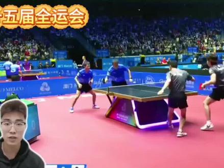 林高远稳舵!袁烜松炸场 广东男团3-0横扫黑龙江摘铜 全运金银铜圆满到手
11月20日上午,澳门银河综艺馆喊声震天!全运会乒乓男团铜牌战,广东队硬刚黑龙江队,3-0横扫拿下铜牌,还帮广东乒乓凑齐本届全运“金银铜大满贯”,完美收官!
两队能进四强都不简单!广东队靠林高远压阵,小组赛、淘汰赛稳扎稳打;黑龙江队是黑马,徐瑛彬、魏世皓带头拼,1/4决赛爆冷赢强敌,实力绝不含糊。
首场双打,林高远/袁烜松对徐瑛彬/曹巍。开局广东组合慢热,11-9先丢一局!但林高远很快带节奏,两人提速抢攻,配合越来越顺,11-7扳平后,又以11-6、11-4连下两城,3-1逆转拿下,广东1-0领先!
第二场周启豪战魏世皓,看得人攥紧拳头!首局周启豪单板硬刚11-8拿下,第二局被对手11-9扳平。关键第三局,周启豪控住节奏,11-6再下一城。第四局魏世皓疯狂反扑,比分咬得死紧,周启豪关键时刻“神之一削”化解危机,11-8锁定胜局,广东2-0握赛点!
第三场小将袁烜松挑大梁,对阵曹巍太敢打了!首局近台快攻11-7拿下,第二局防守反击又快又准,11-5再胜。第三局火力全开,11-6干脆拿下,3-0完胜!
随着袁烜松落地得分,广东队3-0横扫夺冠!赛后林高远采访超实在:“输球谁都有遗憾,但哪能人人拿金牌?场上把水平发挥出来,就给自己一个交代了!” 本届全运广东乒乓太顶了,混双金牌、青年组银牌、成年组铜牌,金银铜凑齐,圆满收官!
#乒乓球