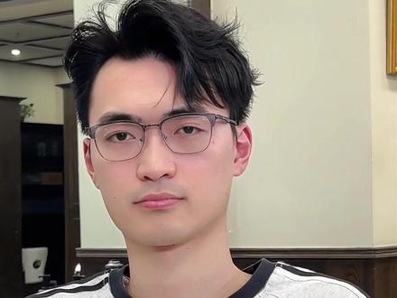 漫画三七分烫发教程 #美发教学 #好打理的发型