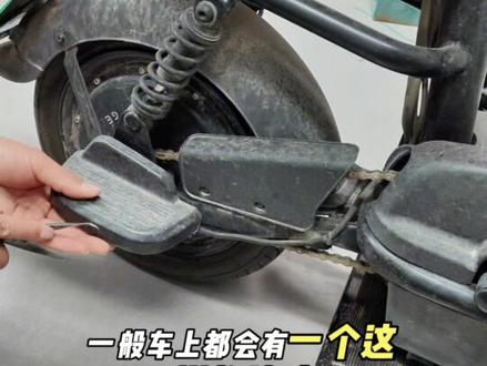 换真空胎 电动车后轮轮胎更换教程#教学视频 #电动车维修 #换轮胎 #电动车轮胎更换 #知识分享 @雅迪电动车 #打卡王鹤棣同款白鲨二代