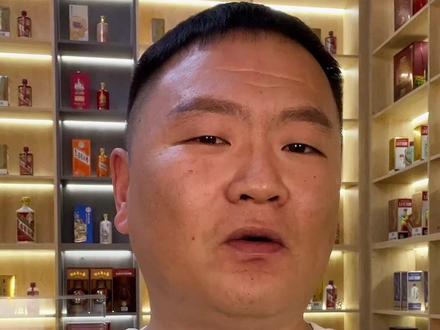 敬酒要注意,酒桌小礼节#酒知识 #酒文化 @DOU+小助手