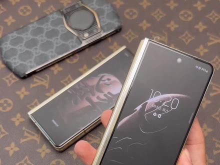 心系天下的教程
#三星折叠手机 #心系天下 #是时候安排一下了