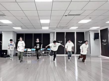 这大框架看的太爽了妈呀#张桂源 #练习室 #tf四代