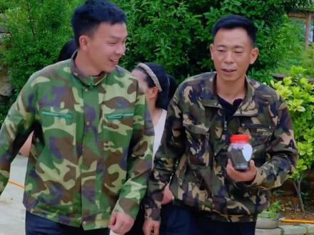 #剧情 #家庭 #我的乡村生活 #新农人计划2022 #三农 亲戚借钱给我们,是相信我们的为人和人品,也是对我们的信任和鼓励。