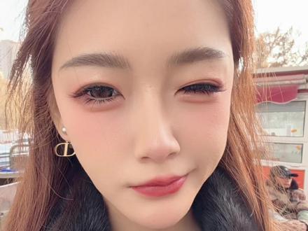 普洱➕奶!令人惊艳的组合!推荐大家去喝少冰标准糖、不会很甜、又中和了普洱的苦、快冲吧!#霸王茶姬 #归云南 #云卷松风 #云漫普洱 #奶茶