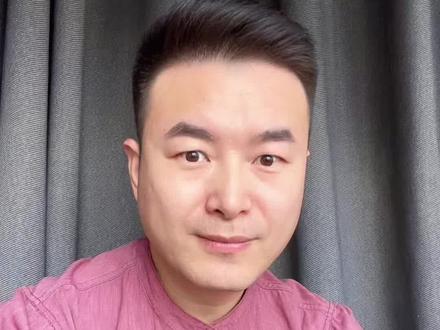 宇辉新歌 《斑驳》 #dou上热门 #董宇辉 #与辉同行#日常分享 #2026你好出色 @董宇辉 @与辉同行