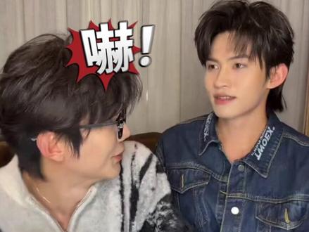 郝老师教学指南,鼓励式教育为主,批评为辅。
广东话有点说法,自行看吧。
#郝熠然 #云旗 #云熠 #直播录屏分享 #普普