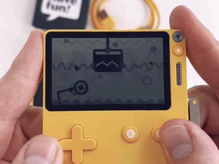 复古黑白游戏机 PlayDate
来自Teenagee Engineering
#掌机 #游戏机 #童年游戏