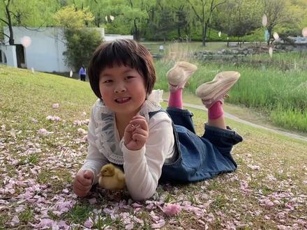 女儿朗读的《走进春天》