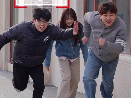 我是奶龙!谁还没有奶龙表情包?! #抖音表情 #你的第一波拜年搭子来了 #奶龙限时表情 #春节联欢晚会 #表情包