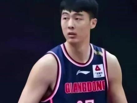 为何突然离开广东退役?24岁中锋公开回应霸凌,提到杜锋,释然了1#广东男篮