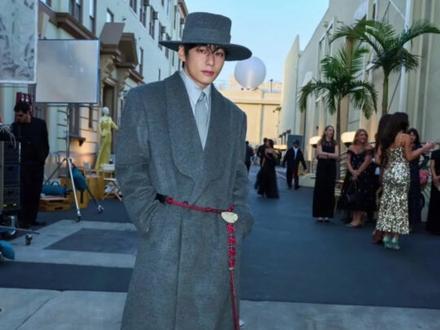 奢牌世界门面!他真的没有对手…
金泰亨三个字的含金量到底有多夯!
#bts #金泰亨 #v #kpop #防弹少年团