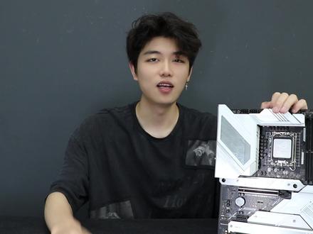 买回散件,不知道如何安装?先教你们简单的CPU/主板供电。一个视频教学你!!#宁波玩家电竞生活馆 #华硕rog #diy电脑 #rog全家桶 #电脑小知识