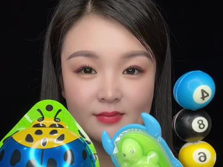 台球巧克力#吃糖果#糖果超甜对比硬汉#嘎嘎好吃#万物皆可种草搜#梅梅姐爱吃喝@抖音热点 @抖音创作小助手