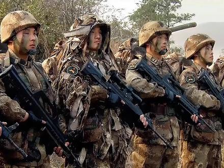 #利刃出鞘哪个带望远镜的枪是阻击步枪,还是狙击步枪?#一定要看完 #持续关注持续精彩