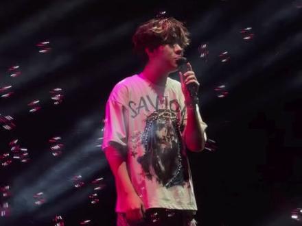 我不想要一半一半 我想要细水长流#topbarry #万宁日月湾音乐节 #一半一半