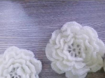 #钩针编织 玫瑰花片连接钩织,每天分享