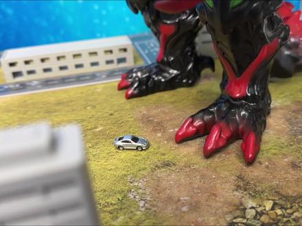 16合体超限机战王霸气登场!强势反击来袭怪兽! #玩具 #钢铁飞龙5 #变形玩具 #充能计划