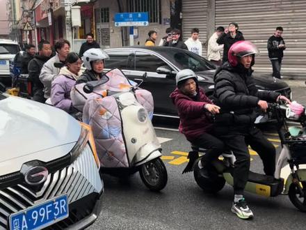 偶遇千万网红蓝站非#蓝战非