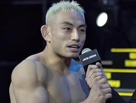 #综合格斗 #上热搜 @DOU+小助手 #格斗