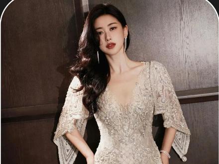 朱珠就是现实版的玫瑰#他为什么依然单身 #朱珠 #小说女主