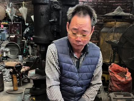 今天打了一把切片刀#打铁手艺#手工锻打#非物质文化遗产