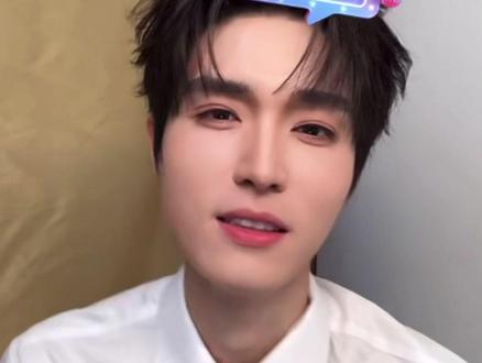 被问:还有待播剧吗
#梁思伟 :有啊?
还有#盛宴之下 #我当道士那些年
还有#京婚浓瘾2 #昼以继夜2 可以预约了
说到最后自己都觉得难咯
倒欠两部剧 崽崽娇娇的今天 超可爱
拉领带那一下 哎哟喂