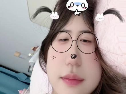 戚百草,就是现在!#戚百草 #旋风少女 #起床困难户 #困意来袭