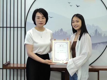 花滑女神朱易回家啦,出任鄂州市城市招商大使,“希望鄂州人民更幸福”。