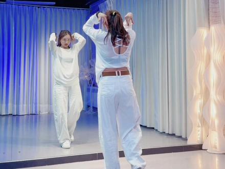 一生清贫怎敢入繁华,舞蹈口令分解跟练#一生清贫怎敢入繁华 #舞蹈慢速分解 #茜茜舞蹈