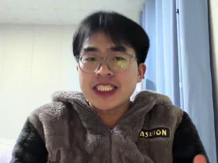 时代峰峻你能不能出点好看的周边#时代峰峻#时代少年团#时代少年团演唱会#TF家族 #楼丝