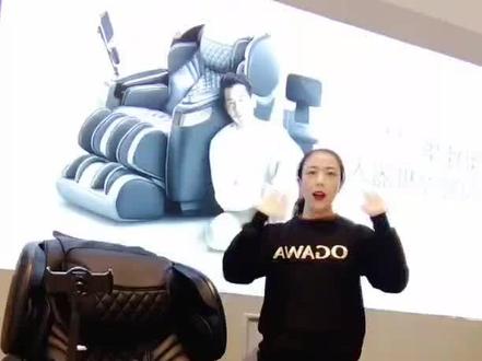 我们家小姐姐在春城昆明大悦城代言讲解奥佳华具备理疗功能按摩椅,有健康需要的朋友别错过哦,联系我们购买有惊喜哦……