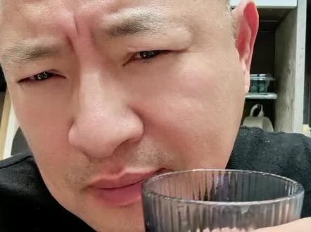 请尊重每一只井底的蛙! #让老铁笑一笑 #笑死老铁们了