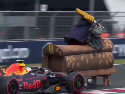 这个抽象版f1赛车ai指令教程来啦 比亚迪秦vsf1 维斯塔潘 ai赛车 f1赛车ai 小区单元楼f1 霍金大战f1 f1赛车ai视频 f1赛车ai生成 f1赛车ai盾构机 ai赛车盾构机 f1赛车 ai赛车特效一键生成 小区单元楼f1比赛 aif1超车冲线 f1比赛ai f1赛车冲线ai f1赛车ai刘华强 f1赛车ai生成指令 f1赛车比赛 f1赛车抽象 f1赛车比赛抽象 小云雀ai免费版 小云雀ai生成 小云雀ai生成视频 小云雀ai使用教程 seedance2.0 f1赛道ai 方程式赛车ai视频 #AIf1超车冲线 #小云雀AI #小云雀爆款马上成片 #小云雀seedance #方程式赛车