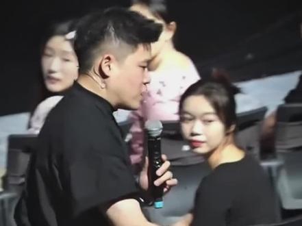#歌曲我不是笨 “什么样的感情最恶心?”#二狗脱口秀