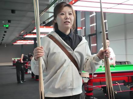 冲到赛场给毛毛换个新球杆 #台球 #蓝图 #耿铭齐 #蓝图LK系列