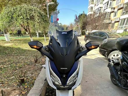 本田佛沙350使用技巧(三)风挡选58还是47厘米?#摩托车 #摩托车改装 #男人的玩具 #本田佛沙350 #nss350 #爱机车爱自由 #骑帅不骑快