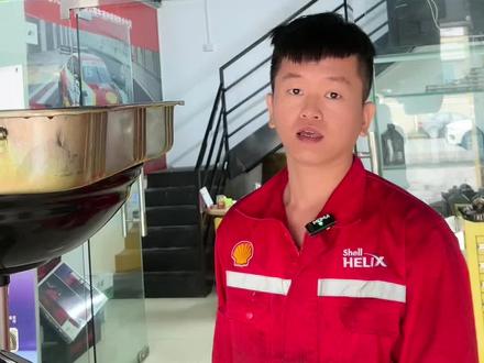 #创作灵感 八万公里的启辰T70从来没有更换过变速箱油。我们一起来看一下更换变速箱过程。#更换变速箱油 #汽车保养与维修 #每天一个用车知识 #东城修车阿文哥